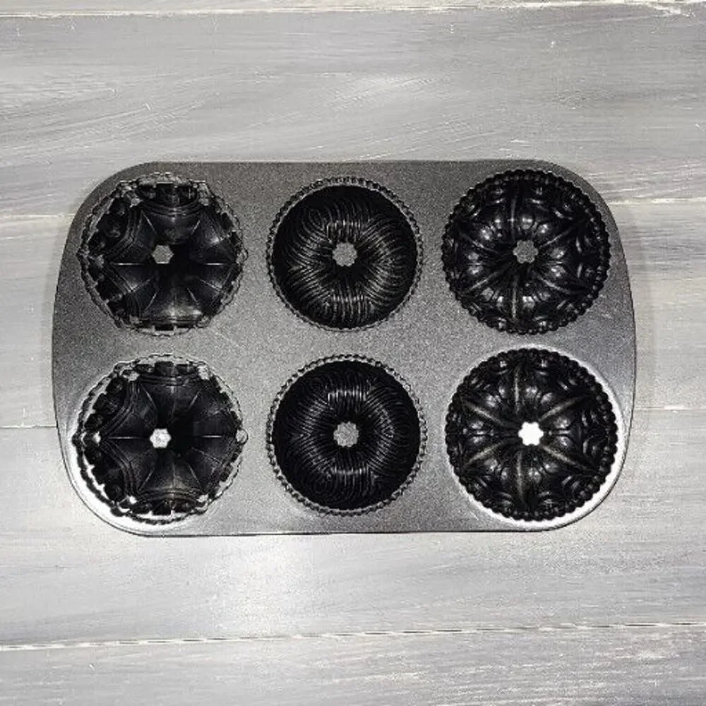 NORDIC WARE 6 Cup Mini Bundt Cake Pan Heavy Cast Aluminum